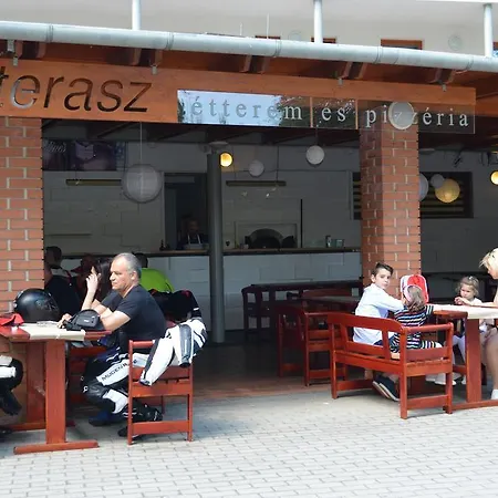 Hotel Holiday Siofok
