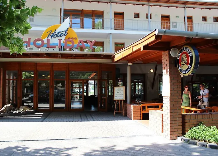 Holiday 3* Siófok